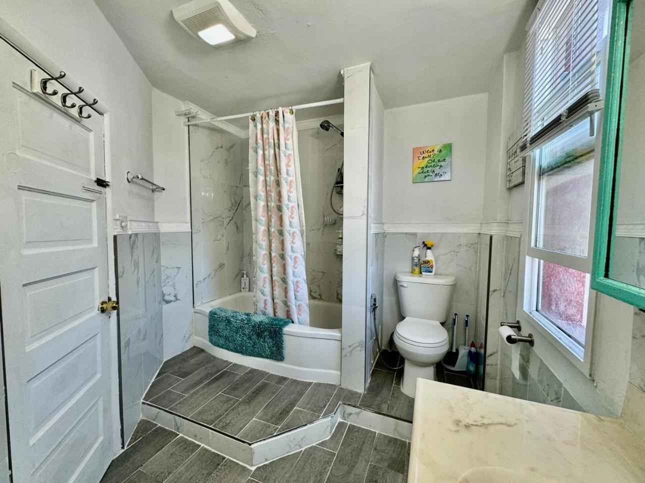 Private Tiny Room On The 1St Floor With Shared Bathroom Near Airport And Downtown Seattte Seattle Exterior foto
